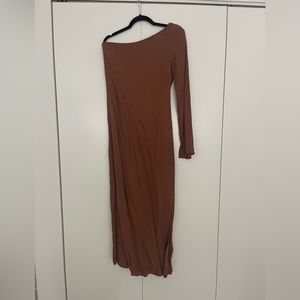 DISSH One Shoulder Maxi Dress